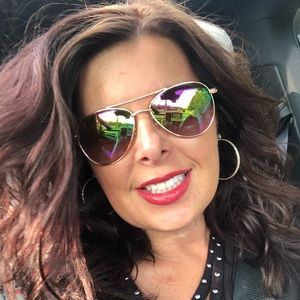 Meet your Posher, Rebecca